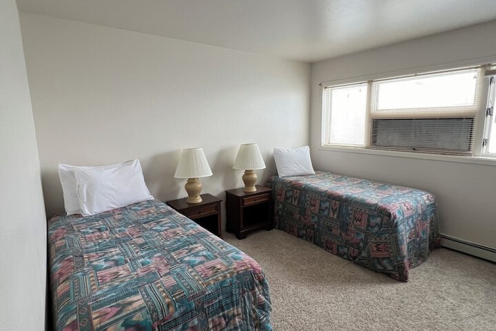 Room 3 of 10