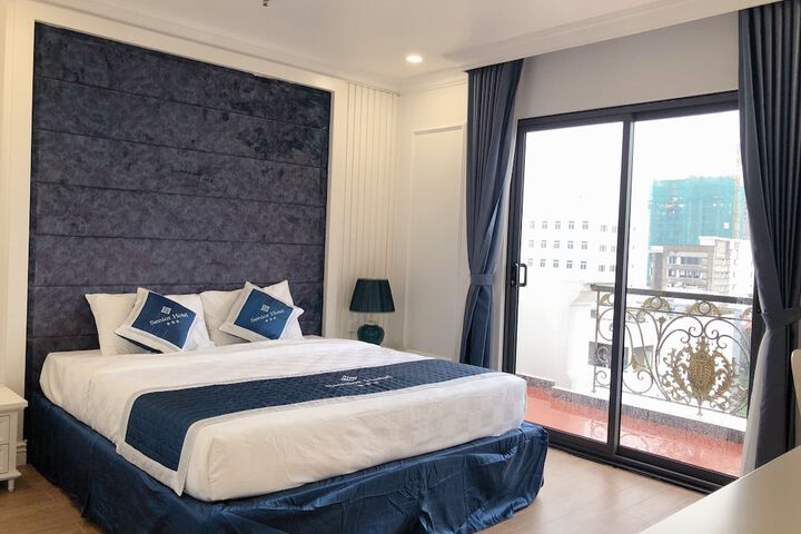 Room 15 of 28