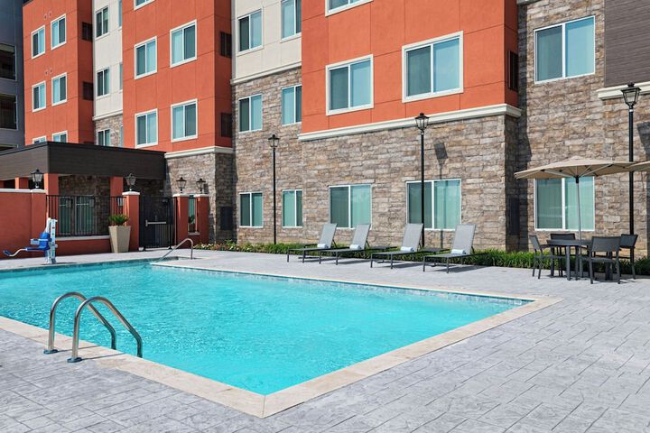 Swimming pool at Residence Inn by Marriott Houston NASA / Clear Lake