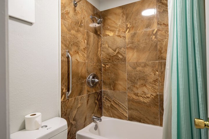 Clean Restrooms