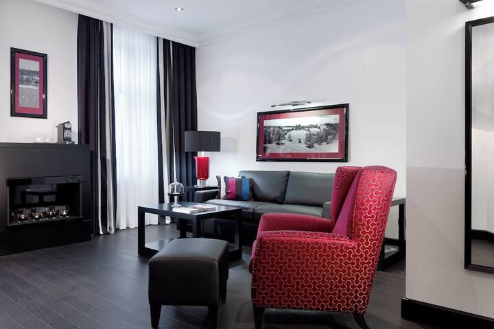 Room 16 of 43
