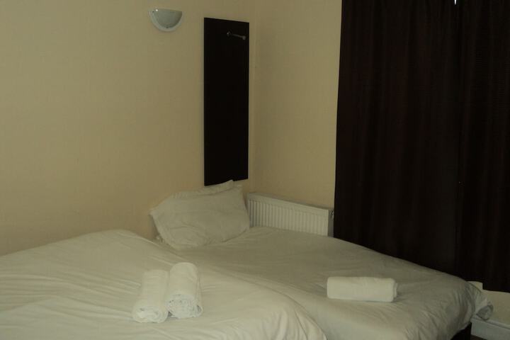 Room 9 of 72