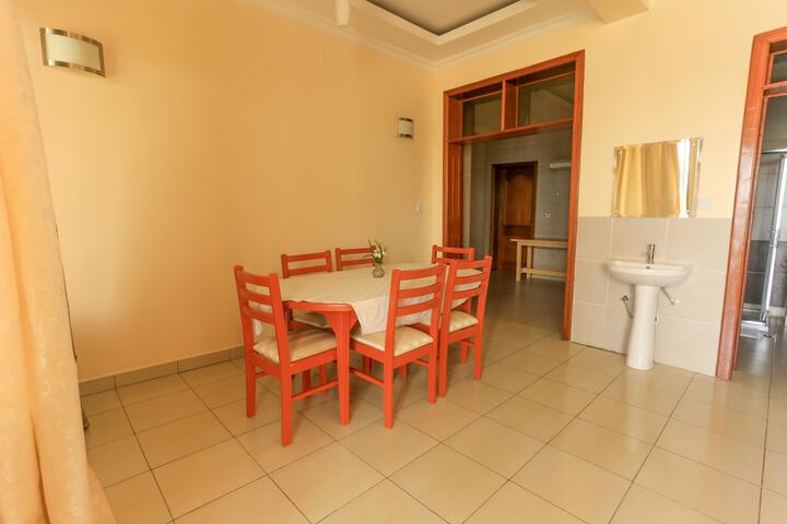 Room 30 of 97