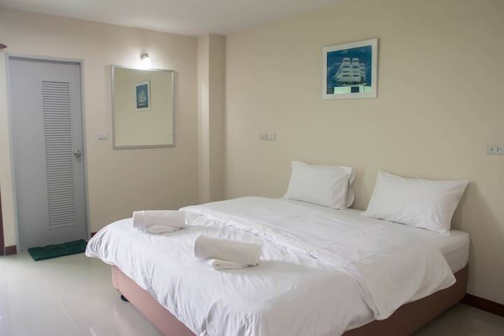 Room 10 of 22