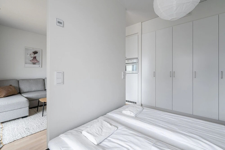 Room 5 of 14