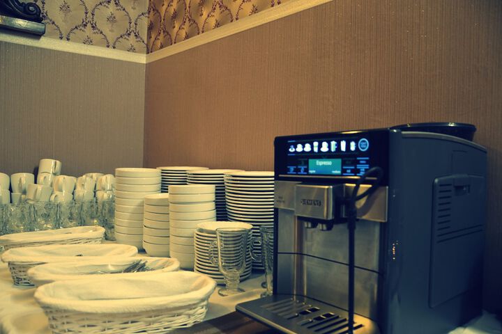 Breakfast/Coffee Service 164 of 168