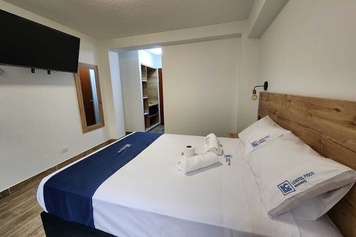 Room 8 of 35