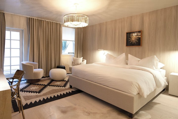 Room 29 of 65