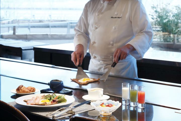 Dining 59 of 98