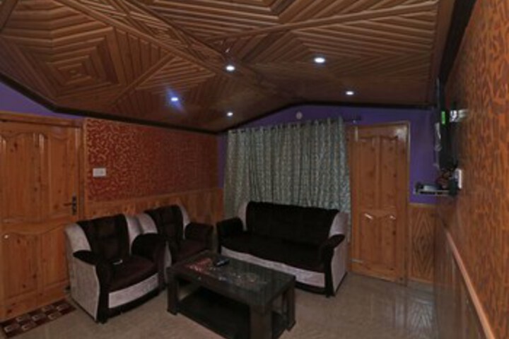 Room 4 of 24