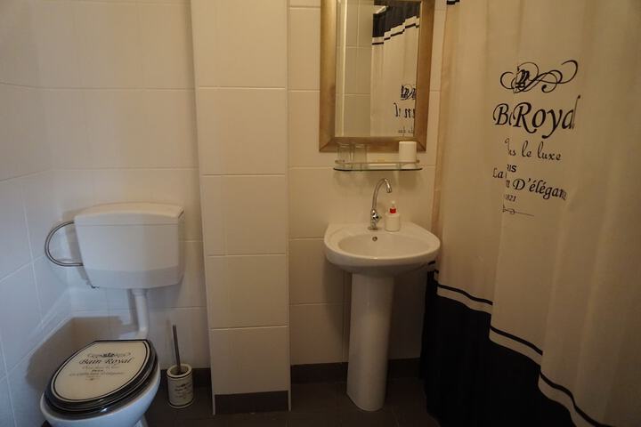Room 31 of 57