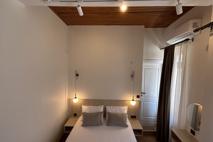 Room 14 of 42