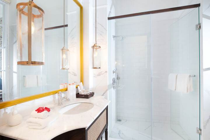 Bath Interior