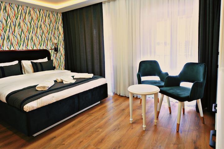 Room 18 of 42