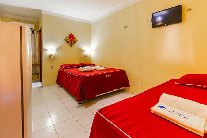 Room 40 of 183