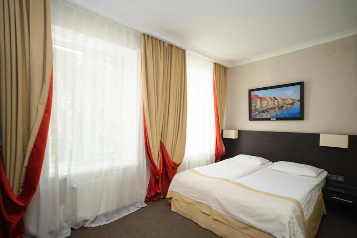 Room 29 of 63