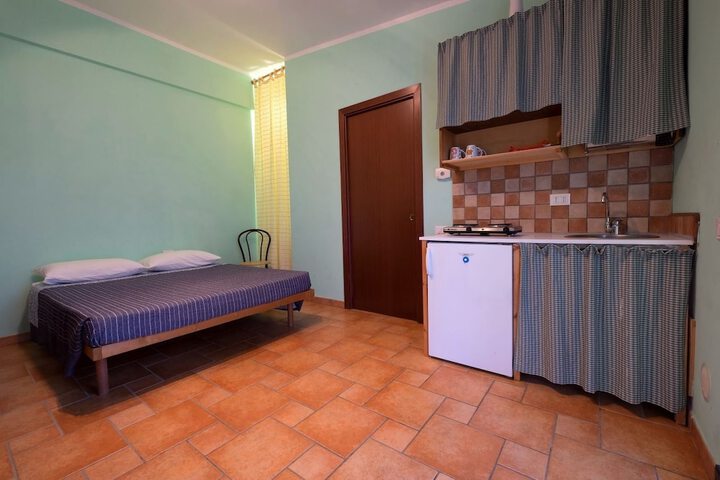Room 7 of 19