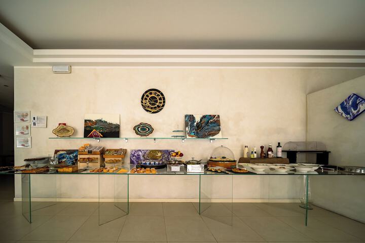 Breakfast/Coffee Service 64 of 93