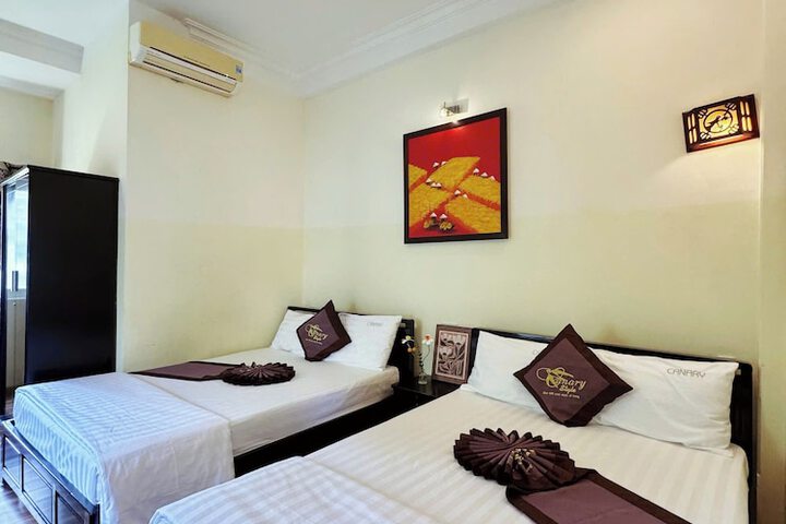 Room 5 of 44