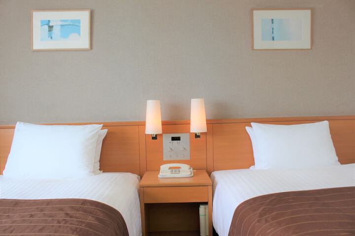 Room 9 of 44