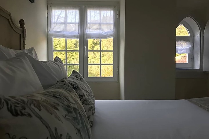 Room 12 of 38