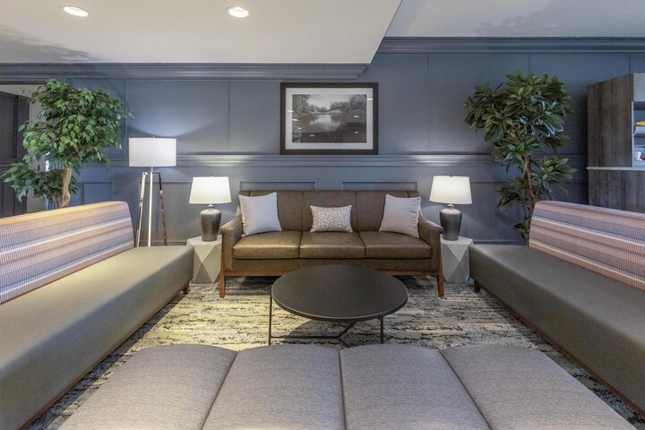 Guest Lobby