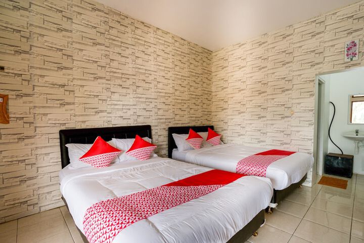 Room 7 of 27