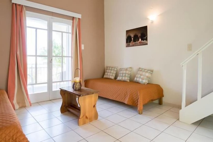Room 11 of 22