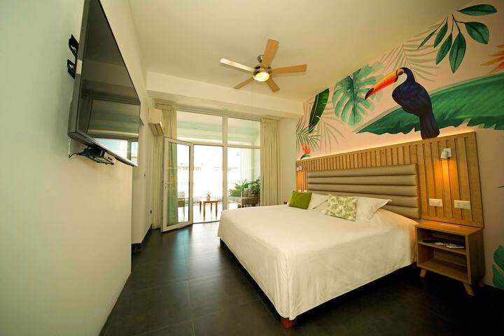Room 90 of 146