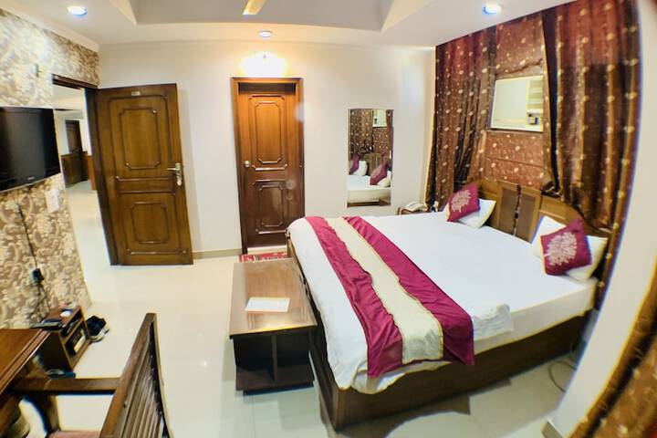Room 17 of 71