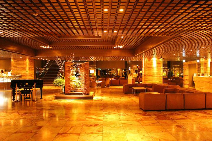 Hotel 7 of 65