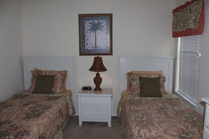 Room 2 of 46