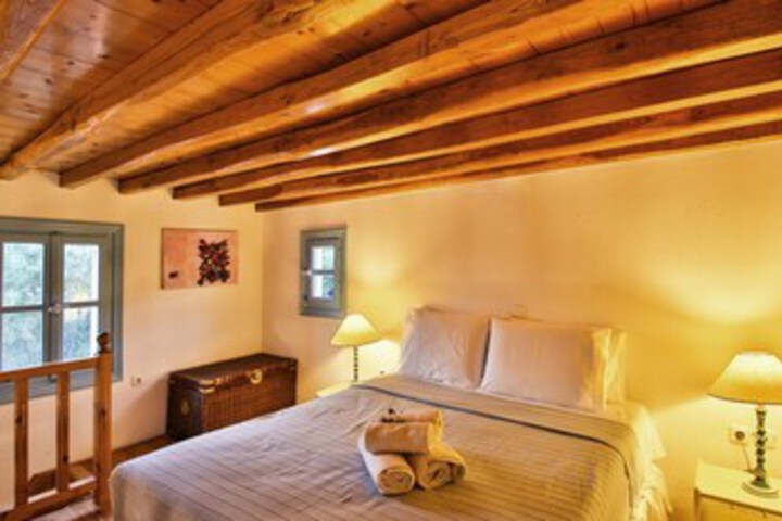 Room 8 of 23