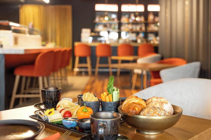 Breakfast/Coffee Service 74 of 91