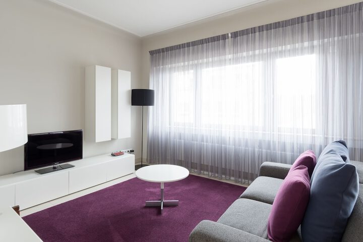 Room 14 of 21