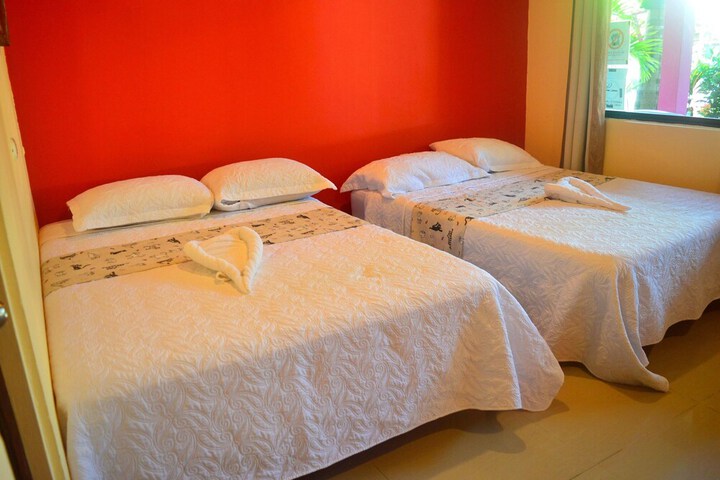 Room 10 of 43