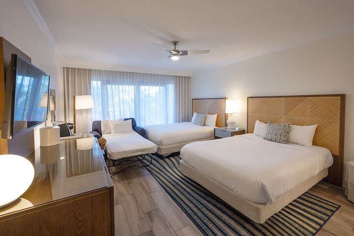 Room 16 of 240