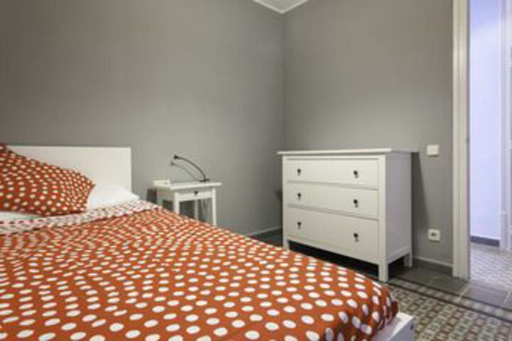 Room 6 of 19