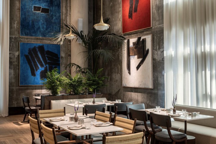 Dining 60 of 75