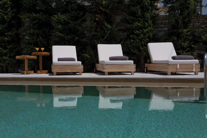 Pool 37 of 69