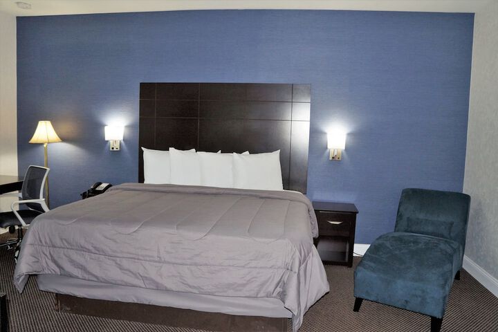 1 King Bed (28 of 33)