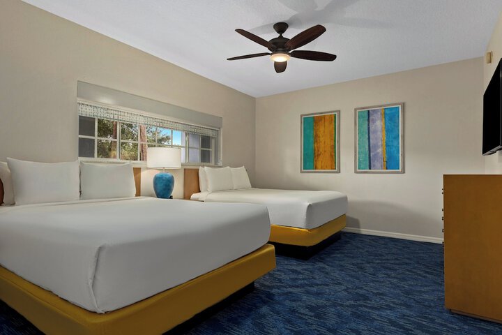 Room 18 of 121