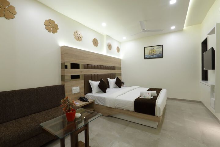 Room 3 of 29