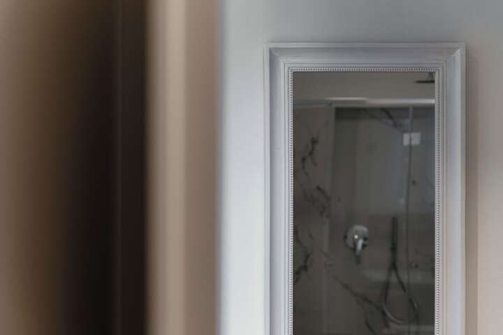 Room 157 of 193