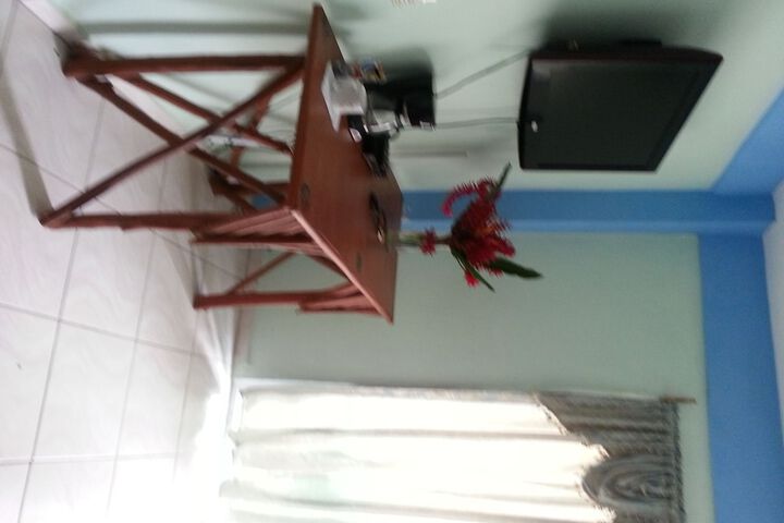 Room 10 of 108
