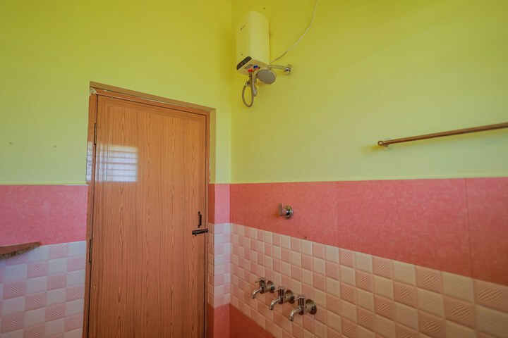 Room 68 of 79