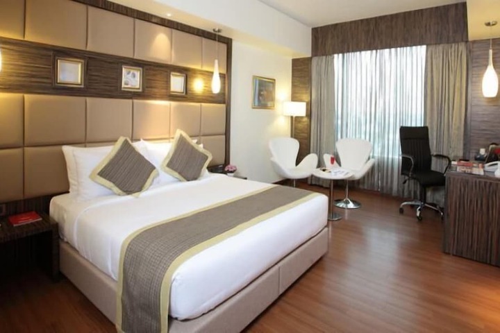 Room 12 of 66
