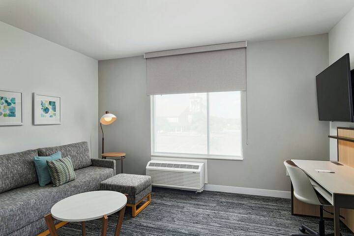 Room 11 of 23