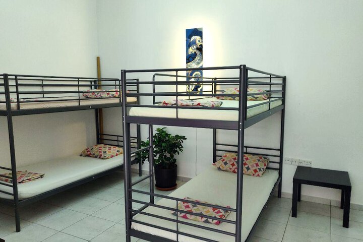 Room 13 of 20