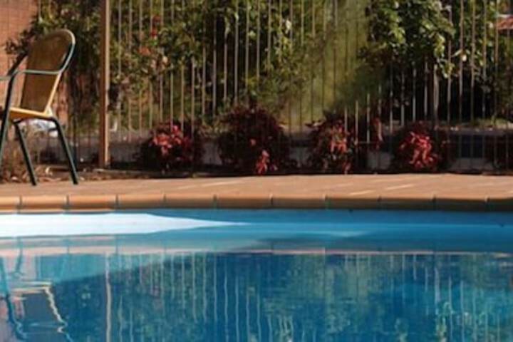 Pool 33 of 41